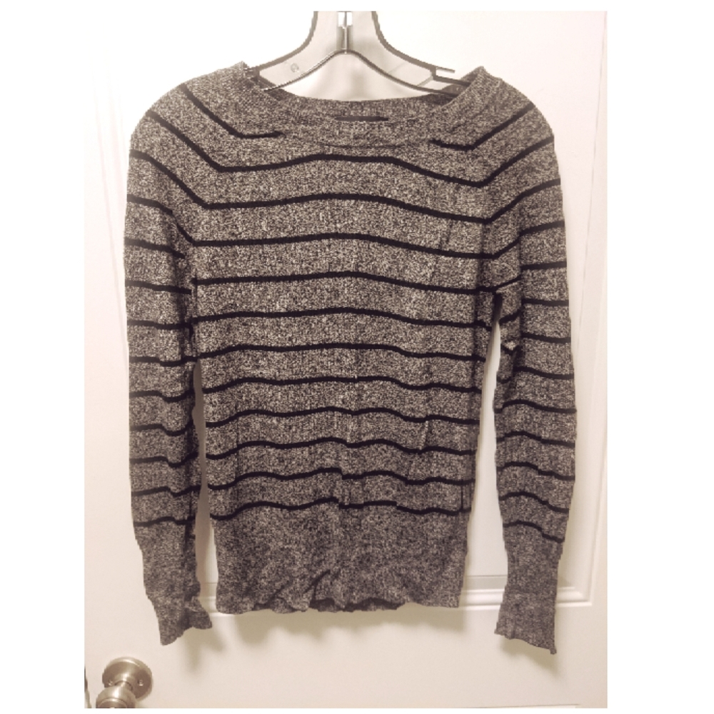 Grey and black long sleeve blouse